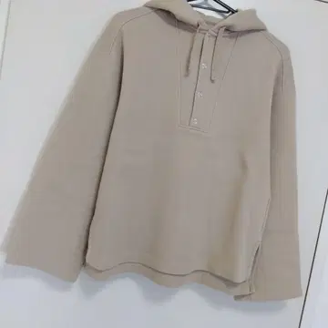 맥피 상의 언타이틀 인디비 리플렉트 로트레아몽 23구 이에나