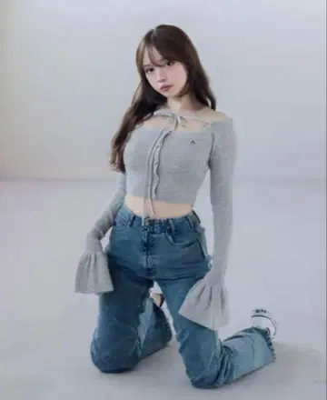 andmary 롤러 리본 상의 그레이 완판템