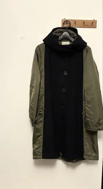 BLANC basque 후드 부착 롱 코트