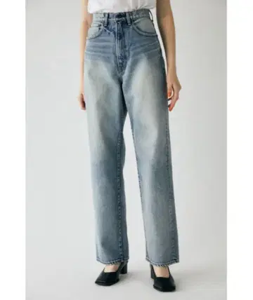 HW DAMAGE LOOSE STRAIGHT [ moussy ]