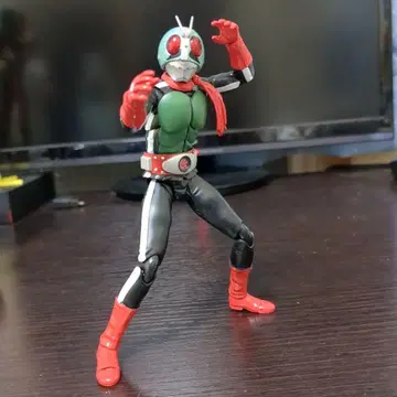 s.h.Figurets 피규아트 가면라이더 신2호
