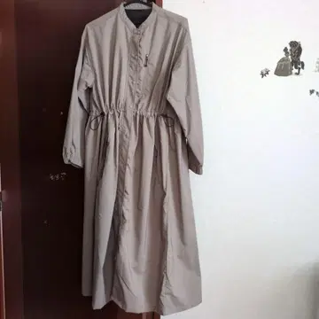 베이지 롱 코트 허리밴딩 포함