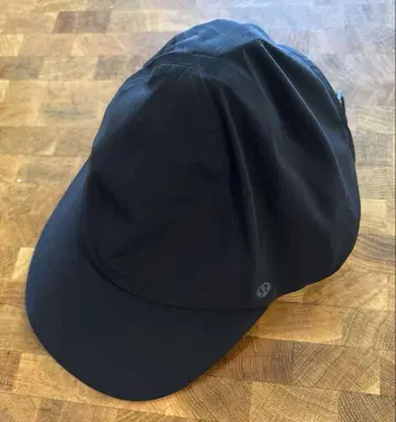 [ 미사용 새상품 ] 룰루레몬 러닝 햇 블랙 56cm