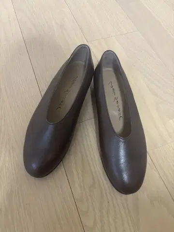 요건 레일 미사용 새상품 소가죽 V컷 신발