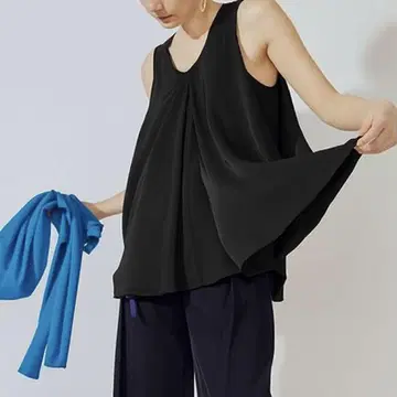 UN3D. 헴 플레어 탱크탑 새상품급