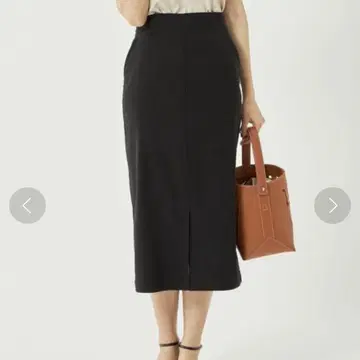 그린 라벨 릴랙싱 펜슬 프론트 슬릿 타이트 스커트 S