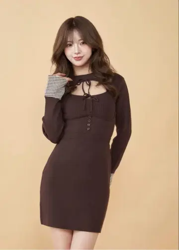 다리치 프론트 오픈 니트 원피스 BRN 브라운