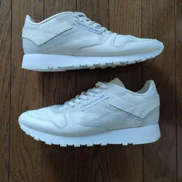 새상품급 Reebok / 클래식 가죽 CL LEATHER