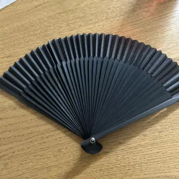 블랙 접이식 부채