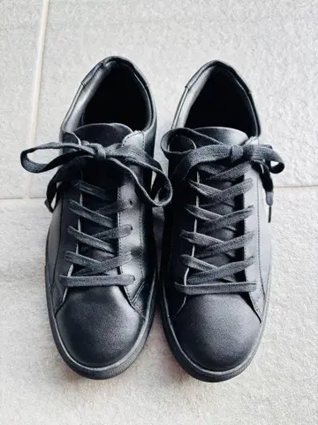 REZARD 가죽 스니커즈 24cm