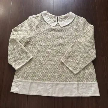 카라 부착 7부 소매 자수 티셔츠