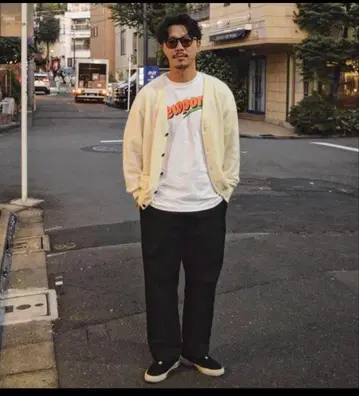 에케베리아 실크 턱 이지 팬츠 ovy