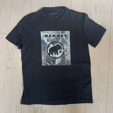MAMMUT 블랙 T셔츠 코끼리 로고