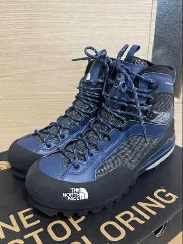 THE NORTH FACE 등산화 네이비 하이컷