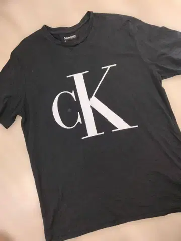 캘빈 클라인 블랙 T셔츠 L