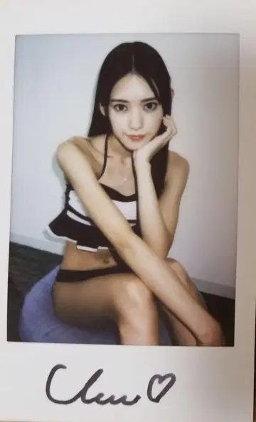 야카케 우미 친필 사인 포함 폴라로이드 B15