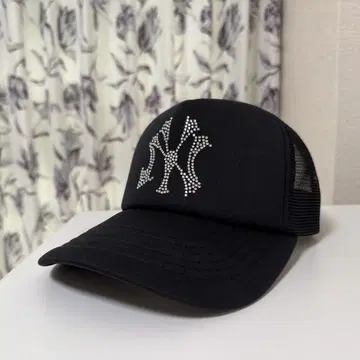 NEWVINTAGE NY LOGO RHINESTONE MESH CAP