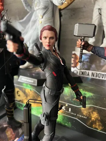 핫토이즈 마블 블랙 위도우 어벤져스 1/6