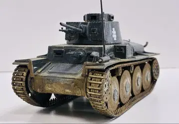 이탈레리 1/35 38t 완성품 탱크 모형 프라모델 슬로바키아
