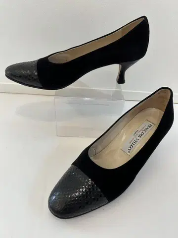 FRANCOIS VILLON 블랙 절개 소재 펌프스 24.5cm