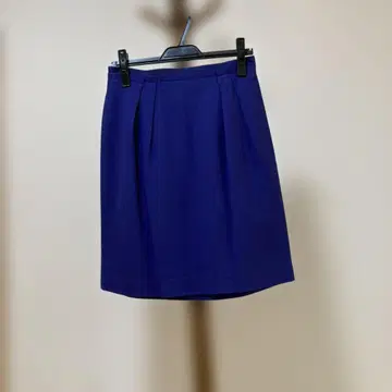 [고품질] Paul Smith 네이비 컬러 타이트 스커트 사이즈 40