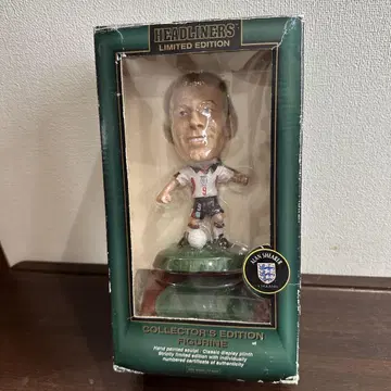 미개봉 아란 시어러 컬렉터즈 에디션 피규어 상자는 데미지 있음