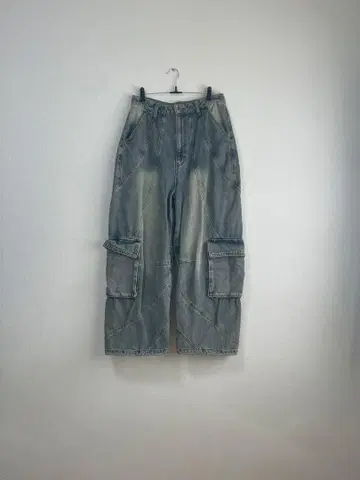 연한 블루 데님 카고 팬츠