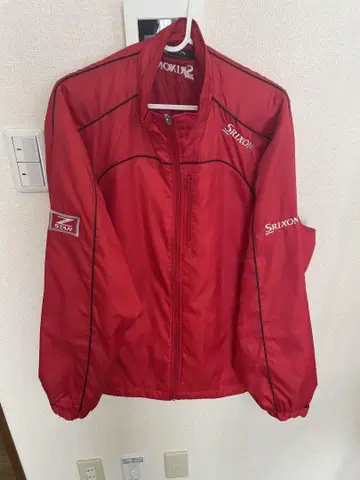 스릭슨 윈드브레이커