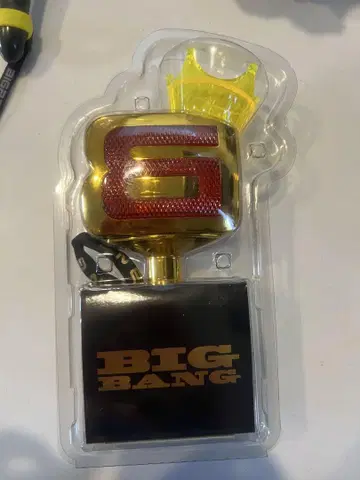BIG BANG 응원봉 골드 레드