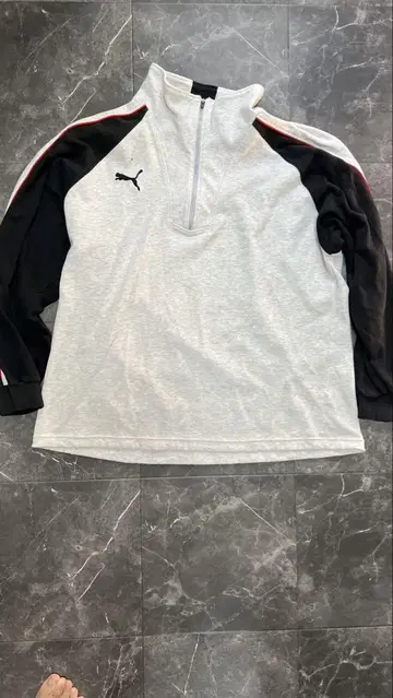 PUMA 하프 지퍼 상의 EXTRA 그레이/블랙