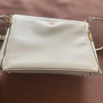 리아레아 쿠루아 회전식 숄더백 그레이지