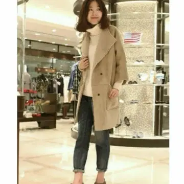 베이지 더블 브레스트 코트