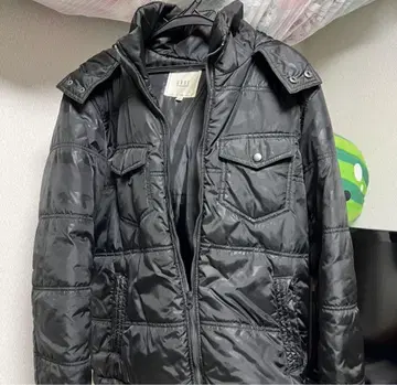 블랙 다운 자켓 후드 부착
