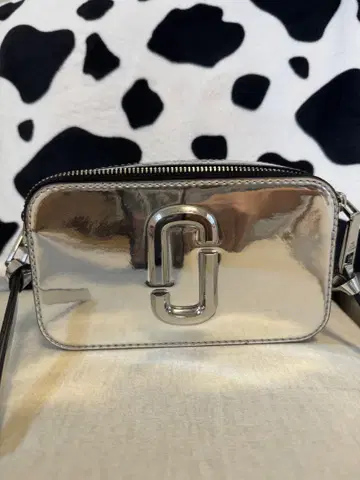 THE MARC JACOBS 실버 미니 숄더백