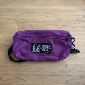 Marmot Mountain Works 바디백 퍼플 약 30cm