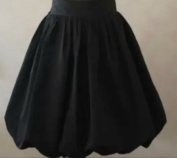 벌룬 스커트 검정 블랙 M 사이즈 무릎 기장보다 조금 위 가을/겨울