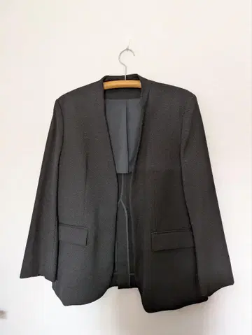 미라 오웬 블랙 자켓