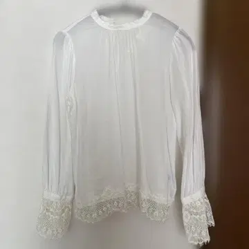 화이트 레이스 긴팔 셔츠