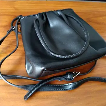 블랙 숄더백 NO.ID8831628