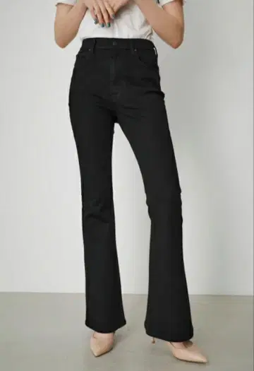 A PERFECT DENIM FLARE +/퍼펙트 데님 플레어 블랙 M