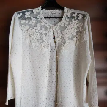 Chamois 화이트 레이스 가디건 팔분 소매 [미착용] 택 포함.