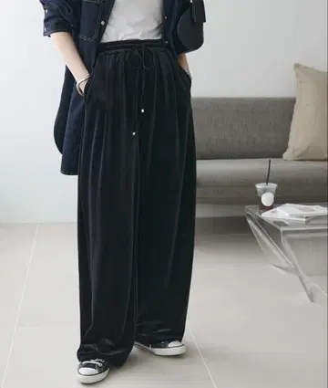 Discoat 미사용 새상품 벨로아 와이드 팬츠 블랙 F