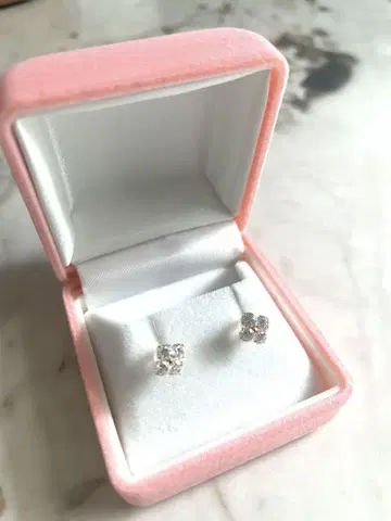 스와로브스키 귀걸이 k10 새상품급