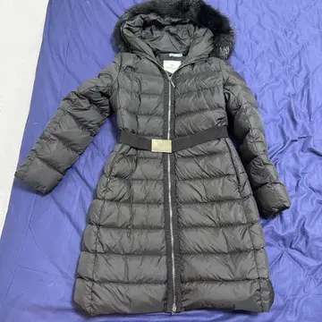 MONCLER 후드 부착 다운 자켓 L66