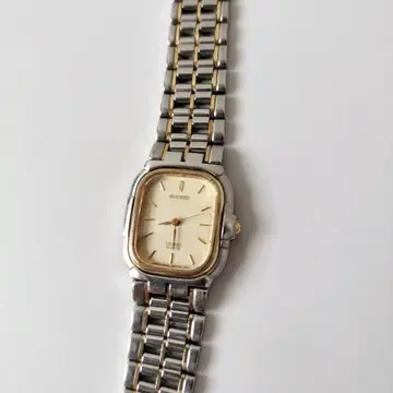 SEIKO 쿼츠 손목시계 실버/골드