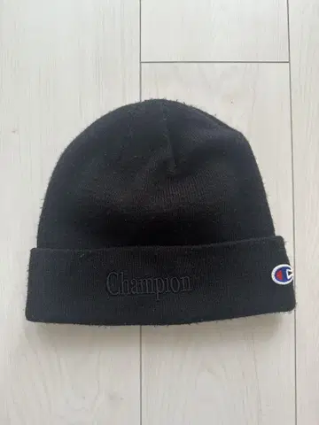 Champion 블랙 니트 모자
