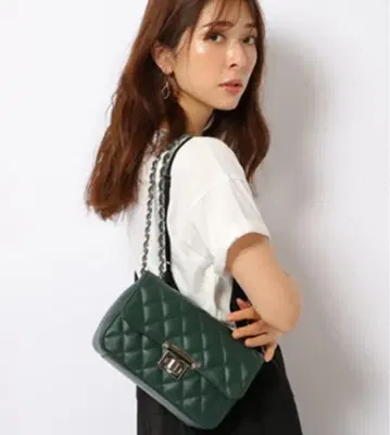 밴야드 스톰 택 포함 새상품 소가죽 그린 체인 숄더백
