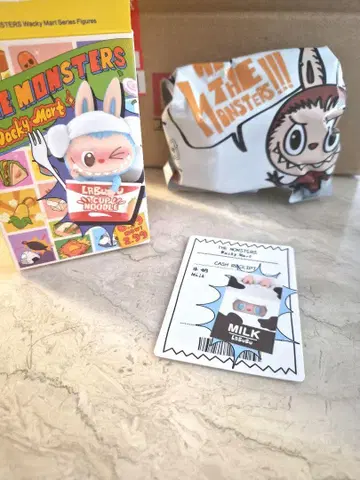 THE MONSTERS Wacky Mart 피규어