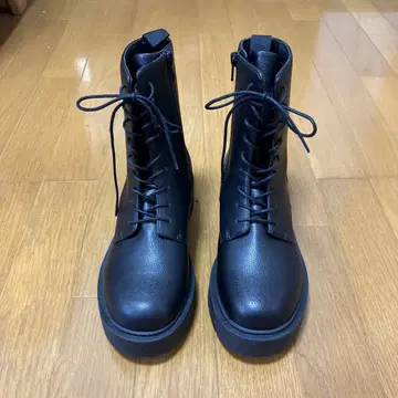 유니클로C 레이스업 부츠 23.5cm 블랙