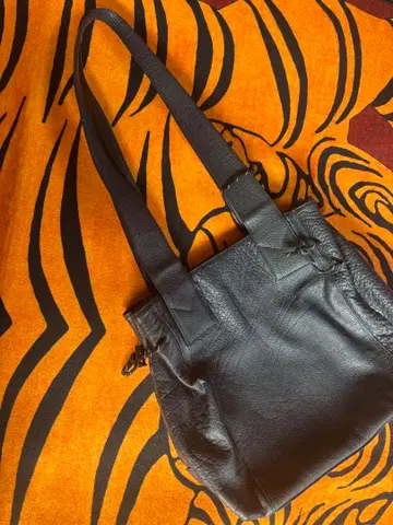 카를로스 팔치 가죽 숄더백